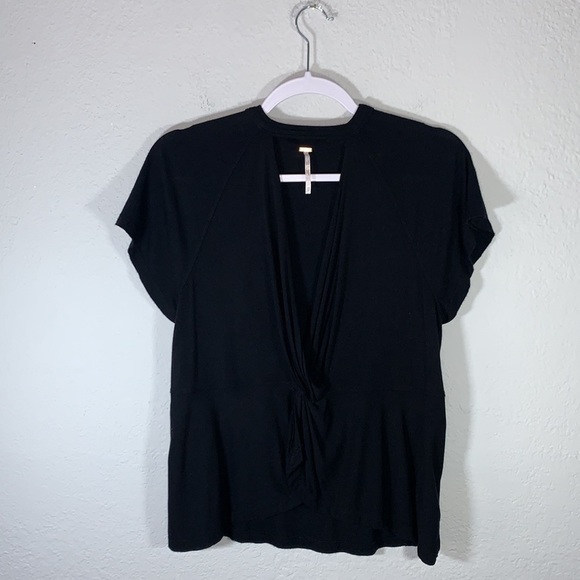 Free People Black Just A Twist Basic T-Shirt size extra small - Picture 10 of 11